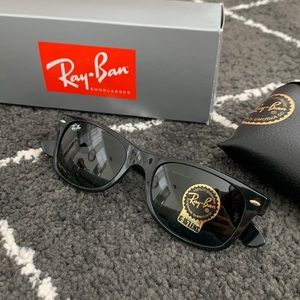 Brand New Ray-Ban New Wayfarer Black Sunglasses